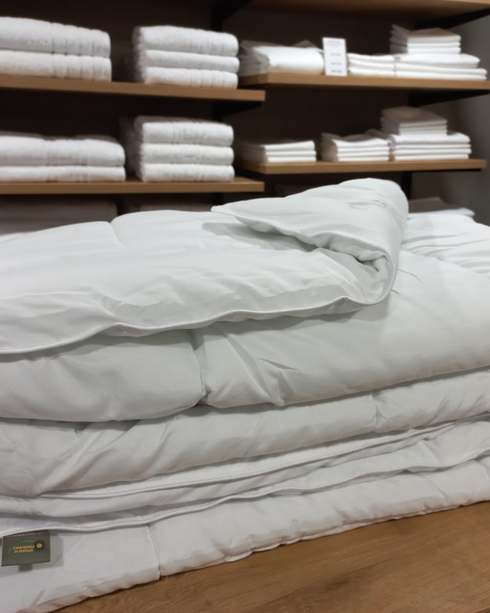 Πάπλωμα King Size Ξενοδοχείου (240x260) Microfiber 200gr cozycotton