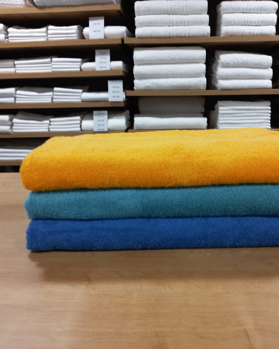 Πετσέτα Πισίνας ξενοδοχείου cozycotton (80x160) 450 γρ/μ² Αντιχλώριο Yellow Saffron